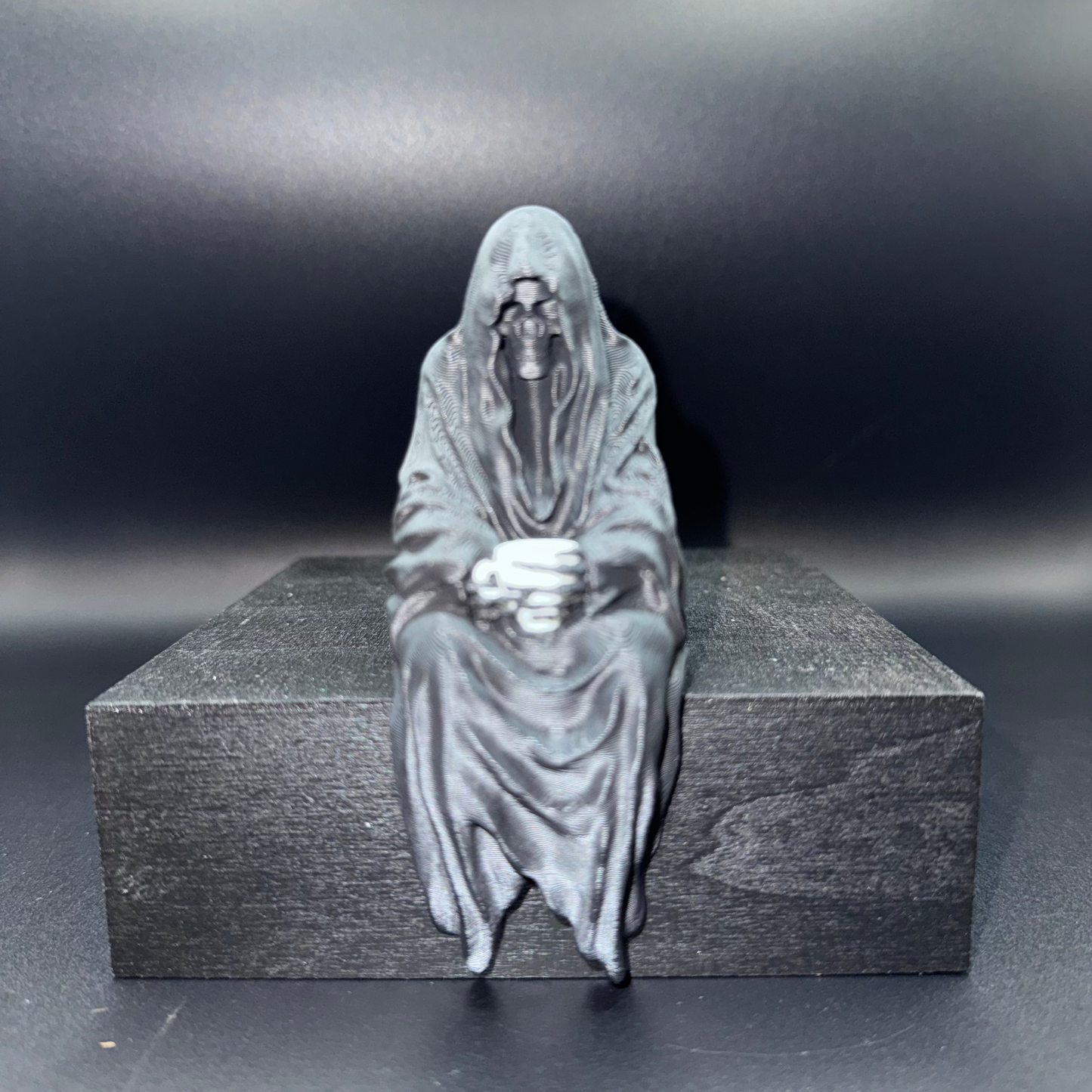 Grim Shelf Sitter