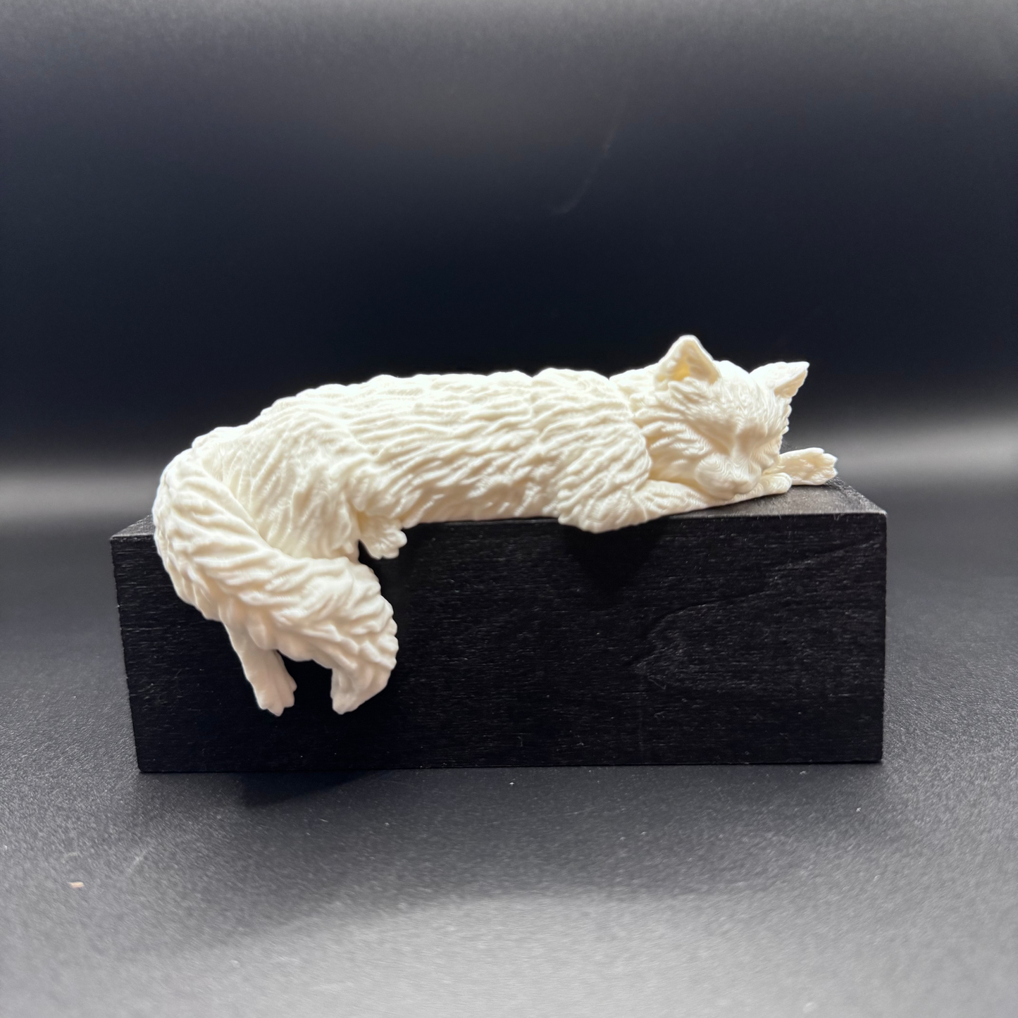 Cat Shelf Sitter- Cozy Companion